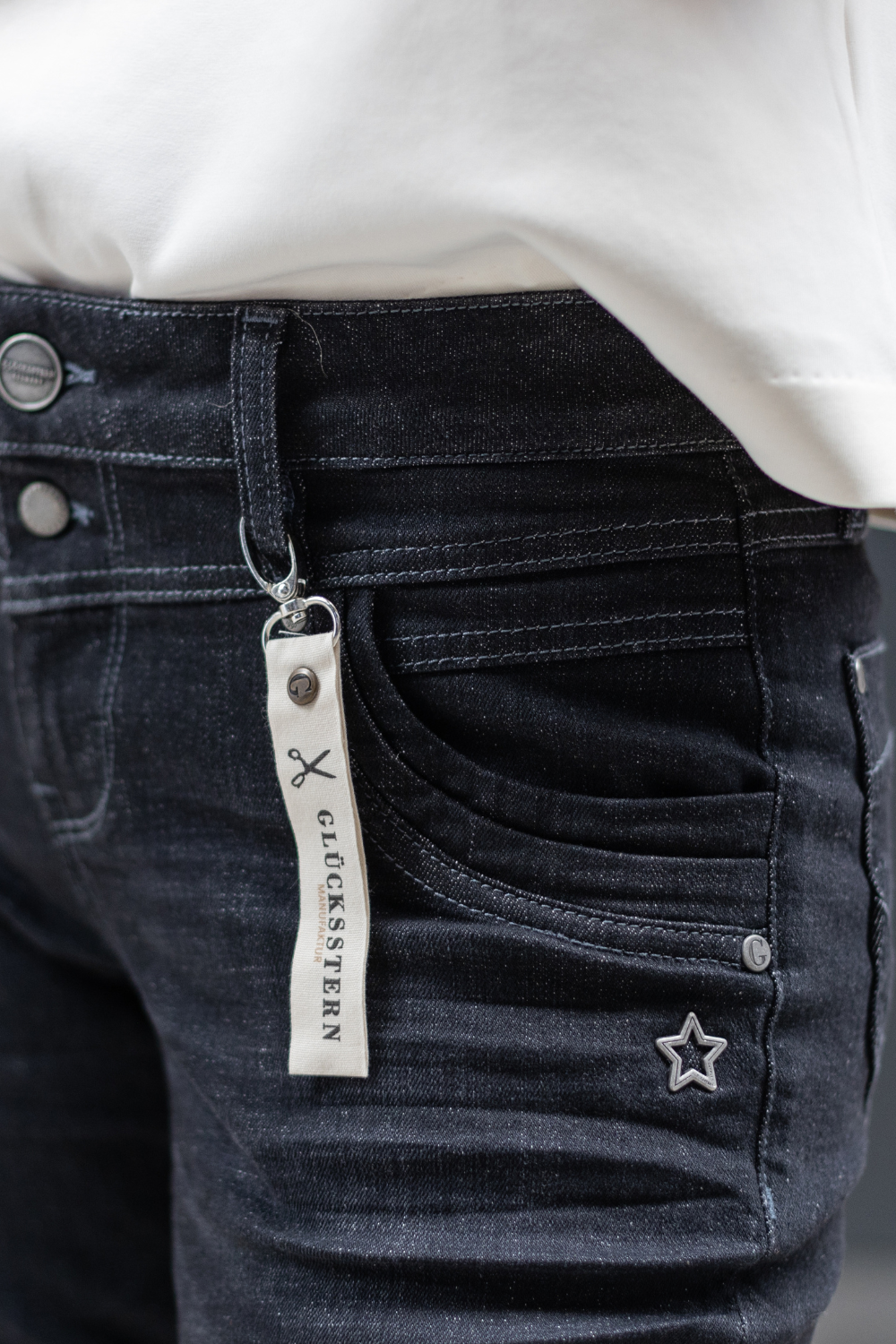 Merle - Straight Leg Jeans - Vintageschwarz