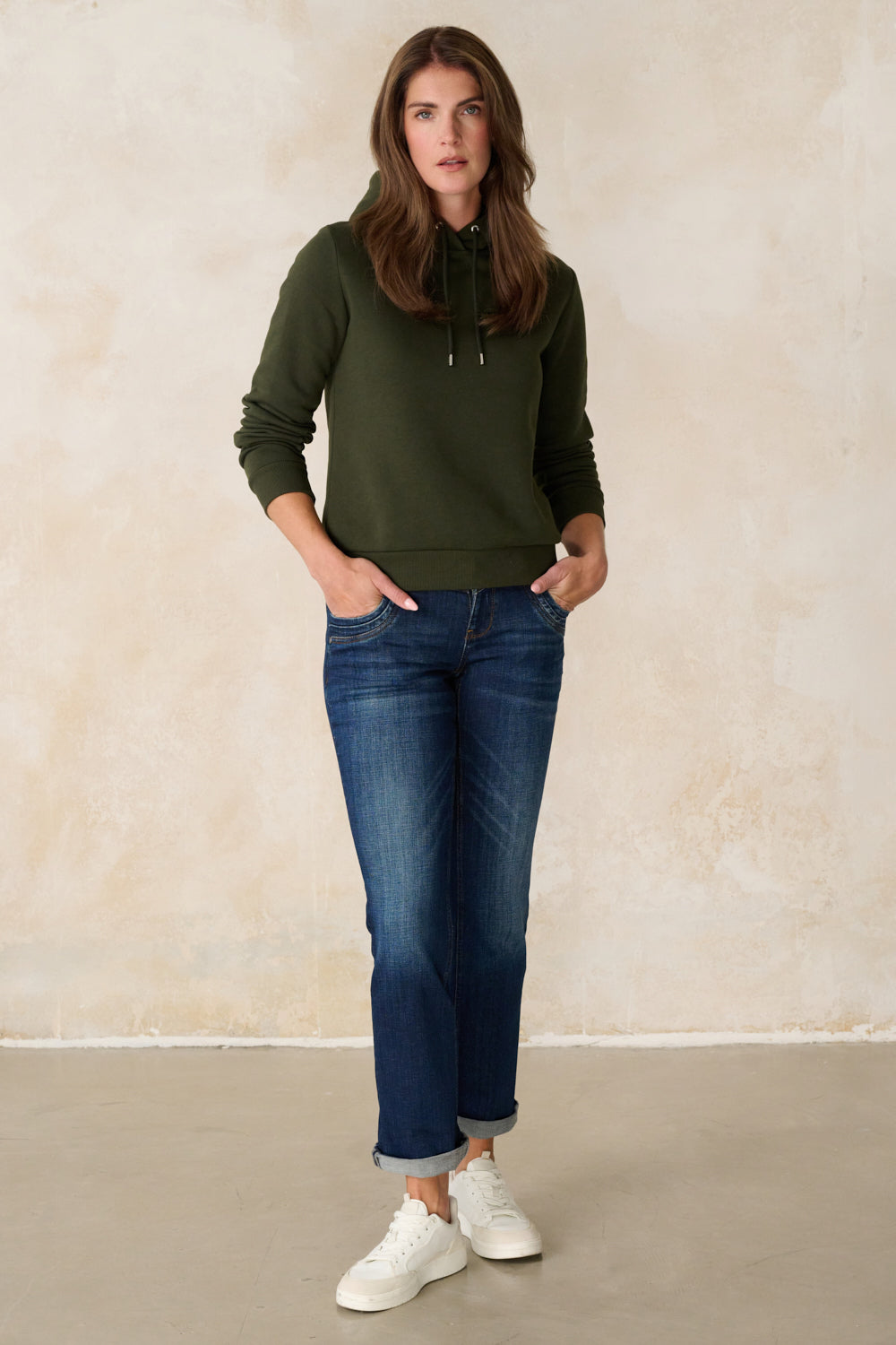 Merle – Straight Leg Jeans in Rheinblau mit mittlerer Leibhöhe