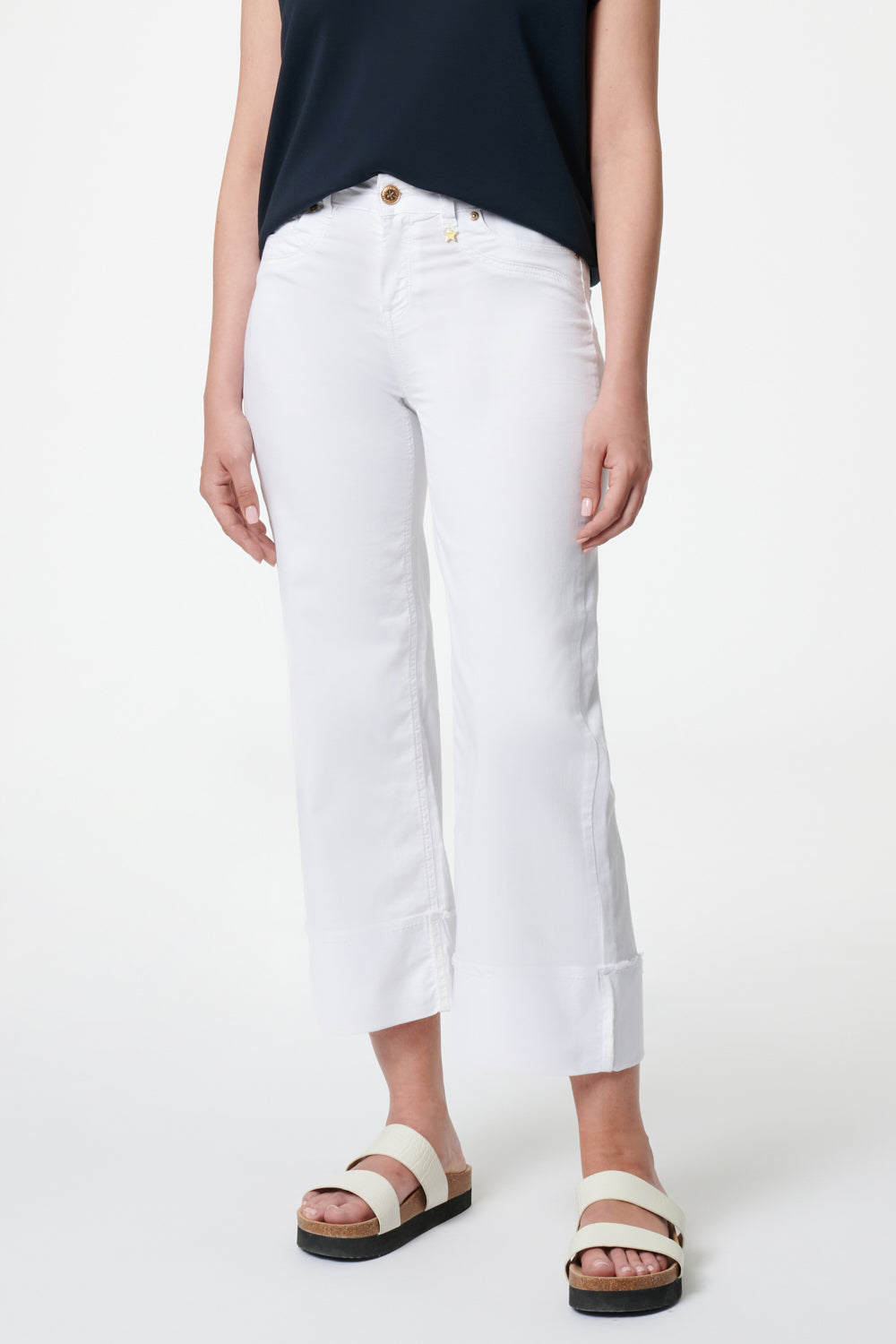 Clara Flared Malerweiß