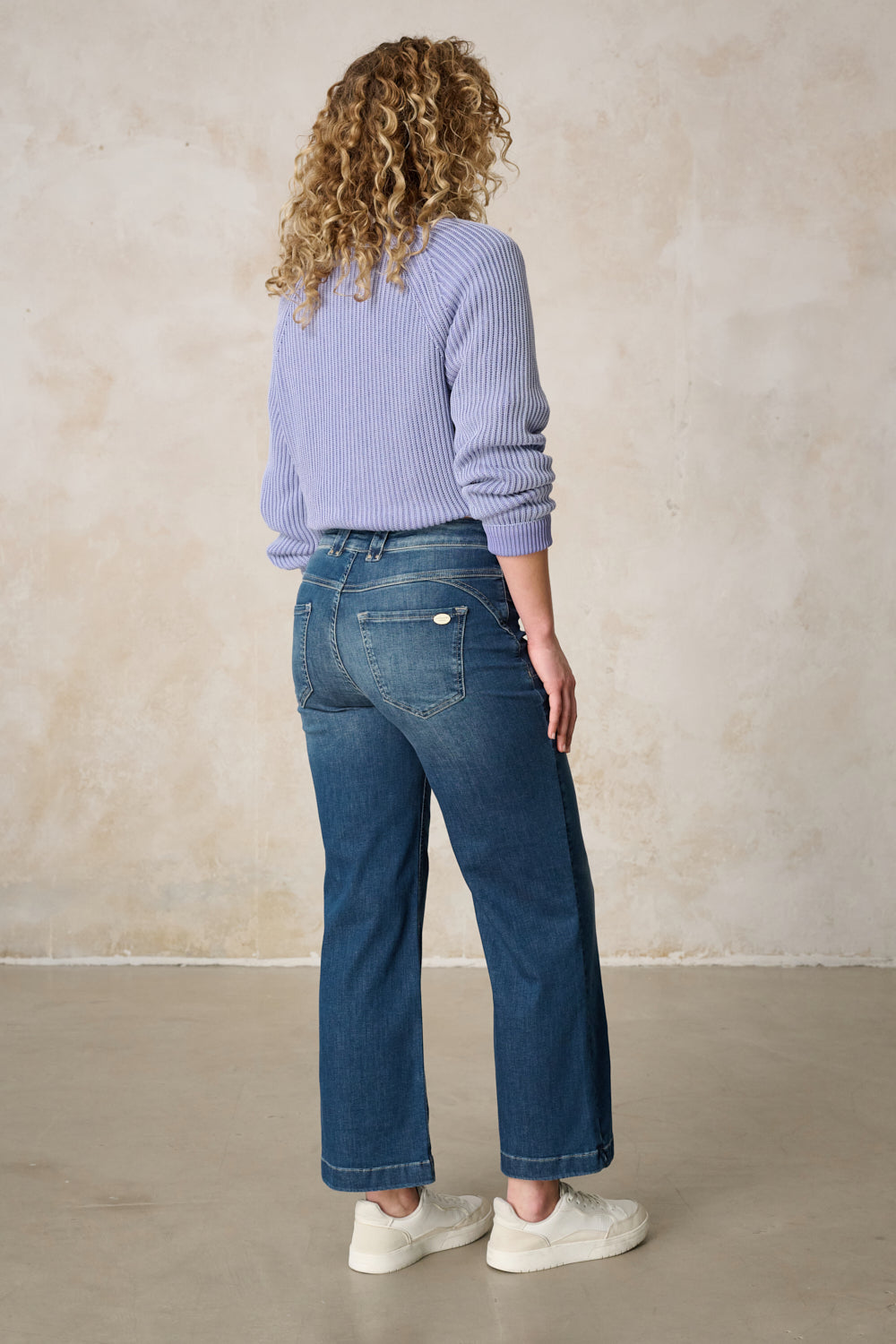 Clara Flared Jeans - Südblau & Soft Denim, hoher Leibhöhe