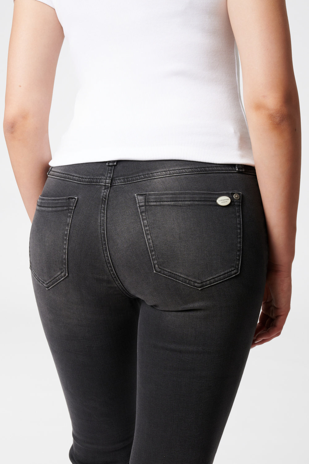 Melina - Jeans Bootcut – Schlaggrau