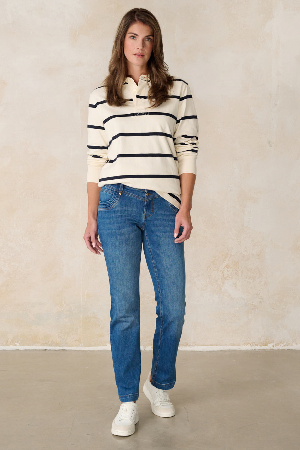 Merle – Straight Leg Jeans in Nachtblau mit mittlerer Leibhöhe