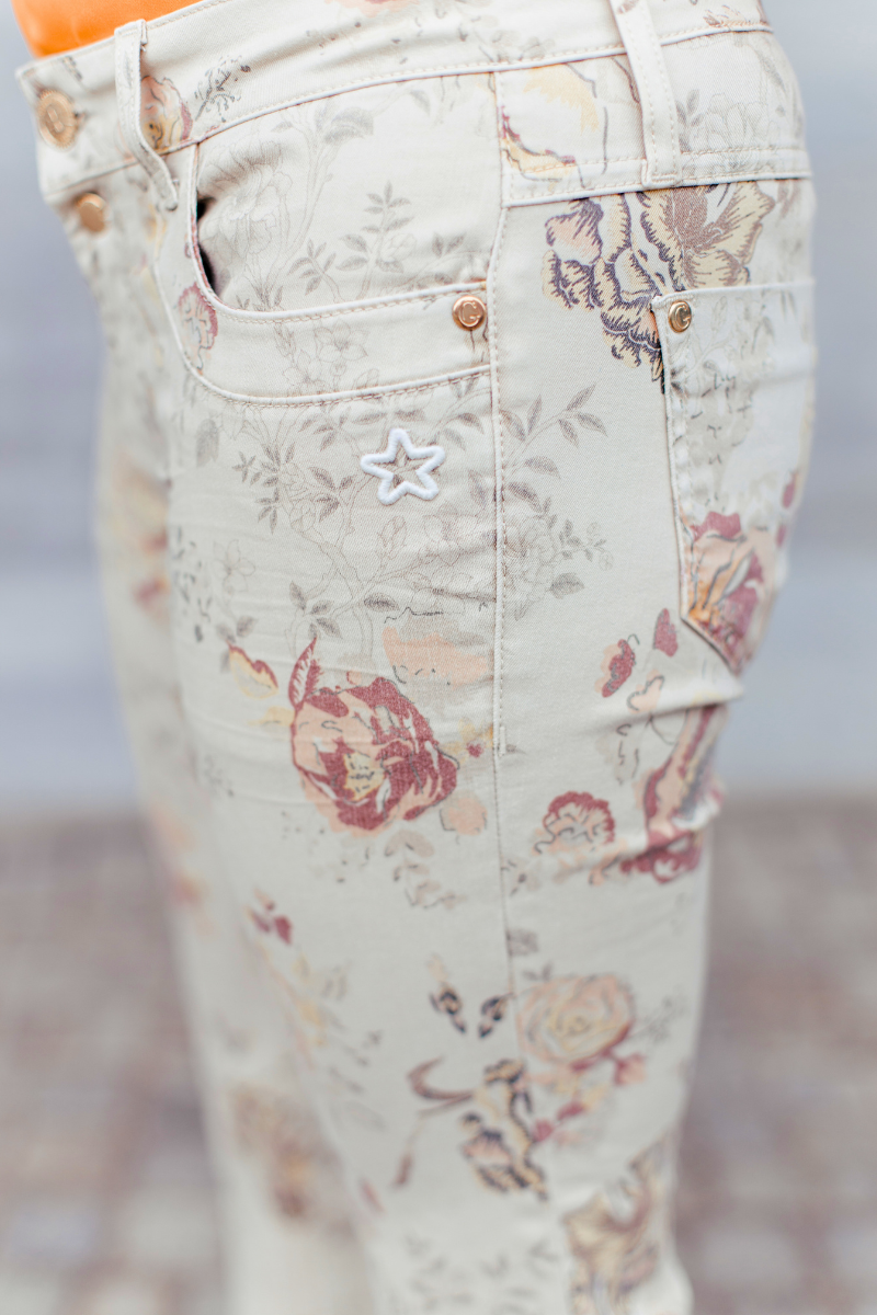 Petra Bea BOOTCUT - Blumenbeige
