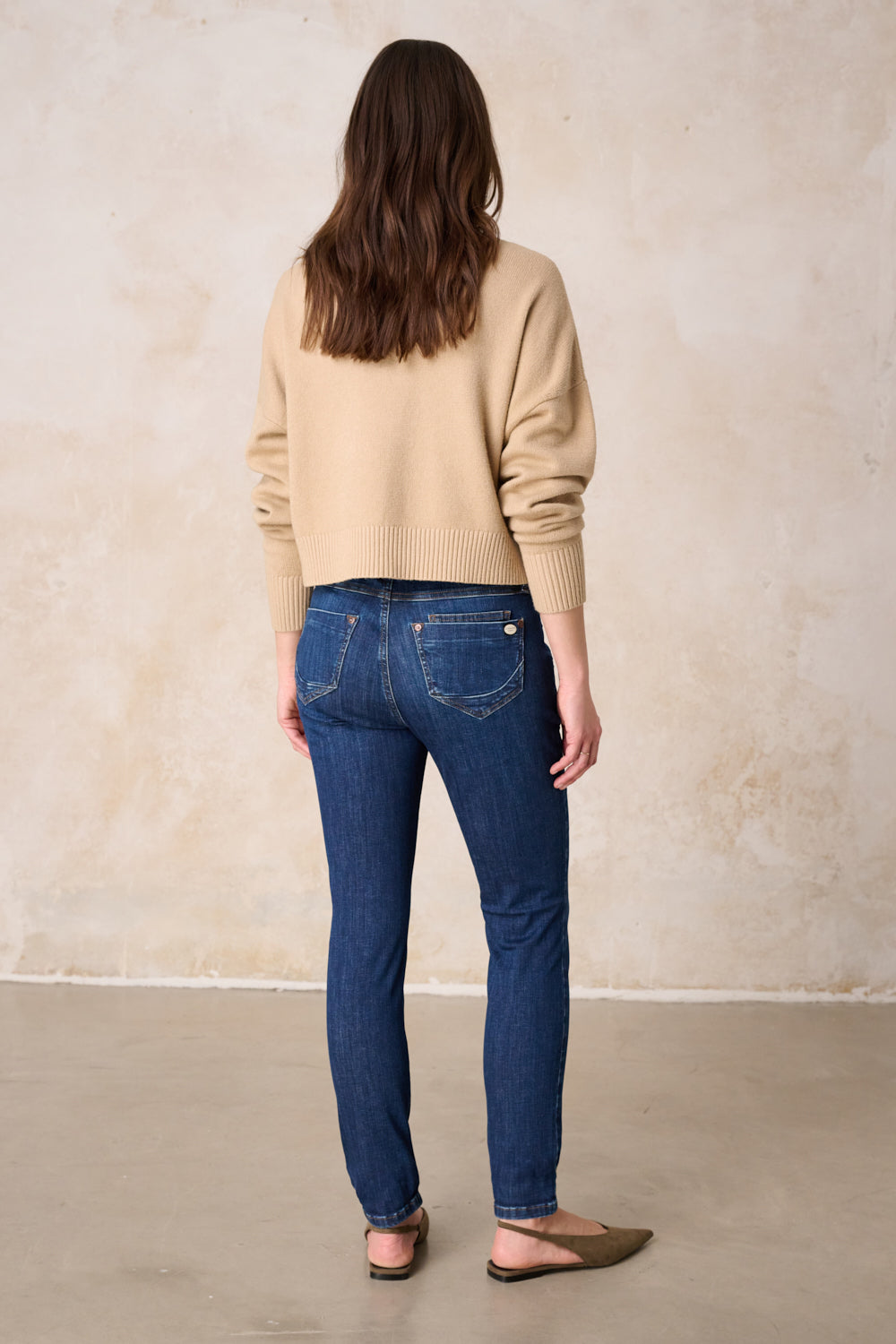 Petra Slim Fit Jeans - Rivet Details & Soft Denim, Low Rise