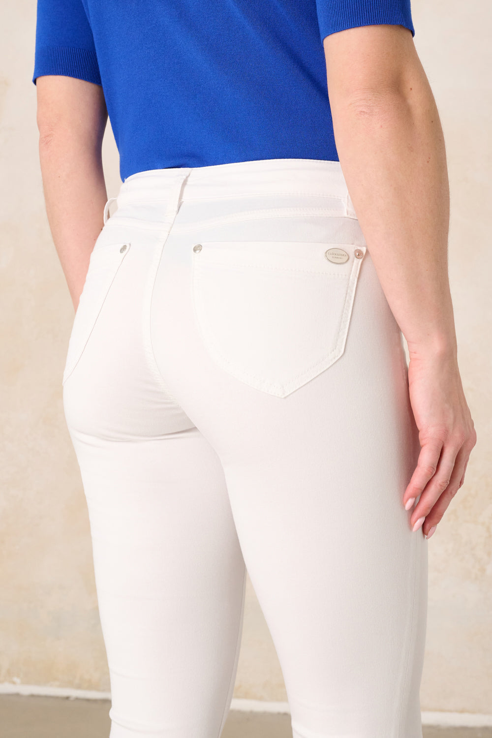 Merle – Slim Fit Hose in Royalweiß mit mittlerer Leibhöhe