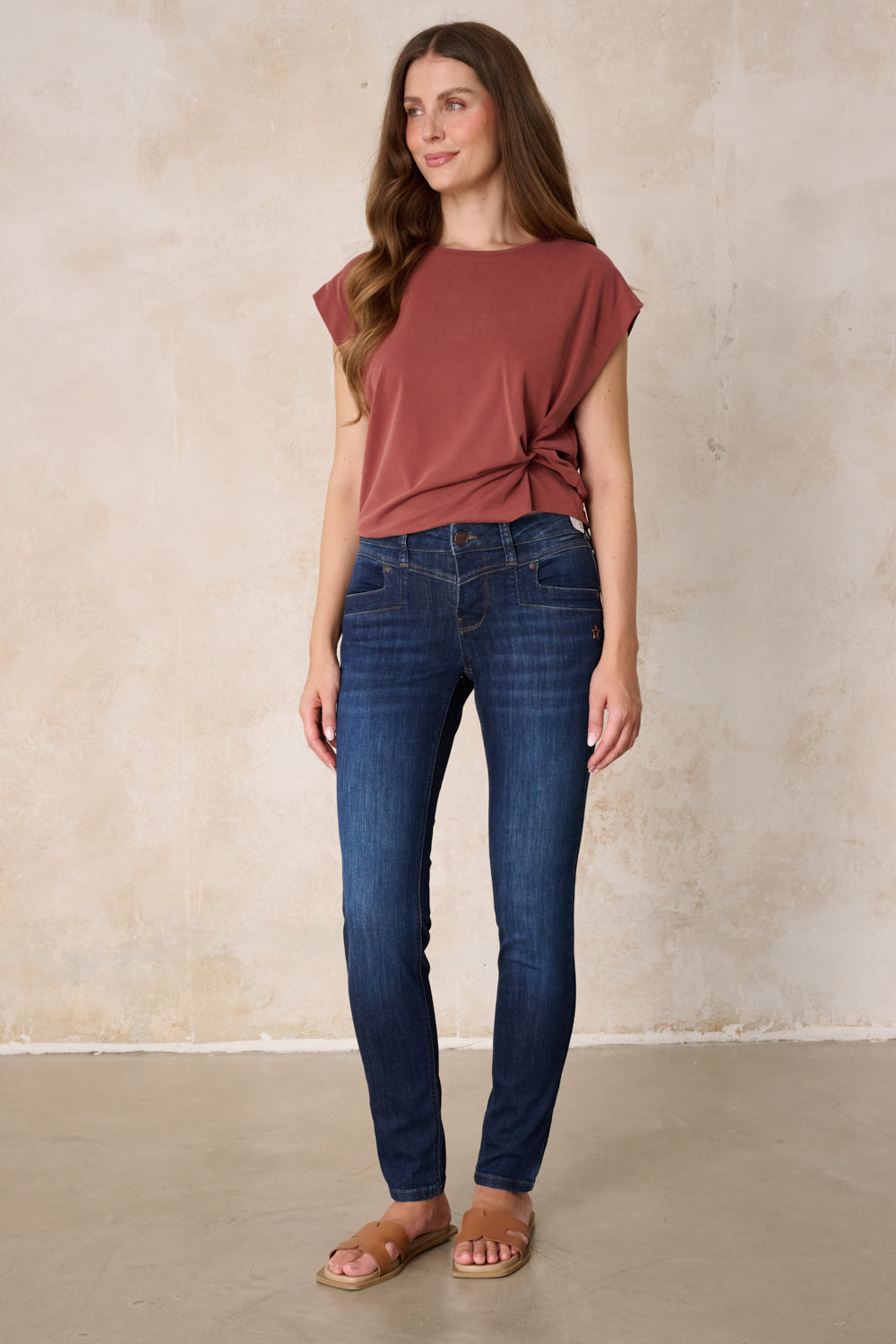 Merle Slim Fit Jeans – Donaublau & Soft Denim, mittlere Leibhöhe