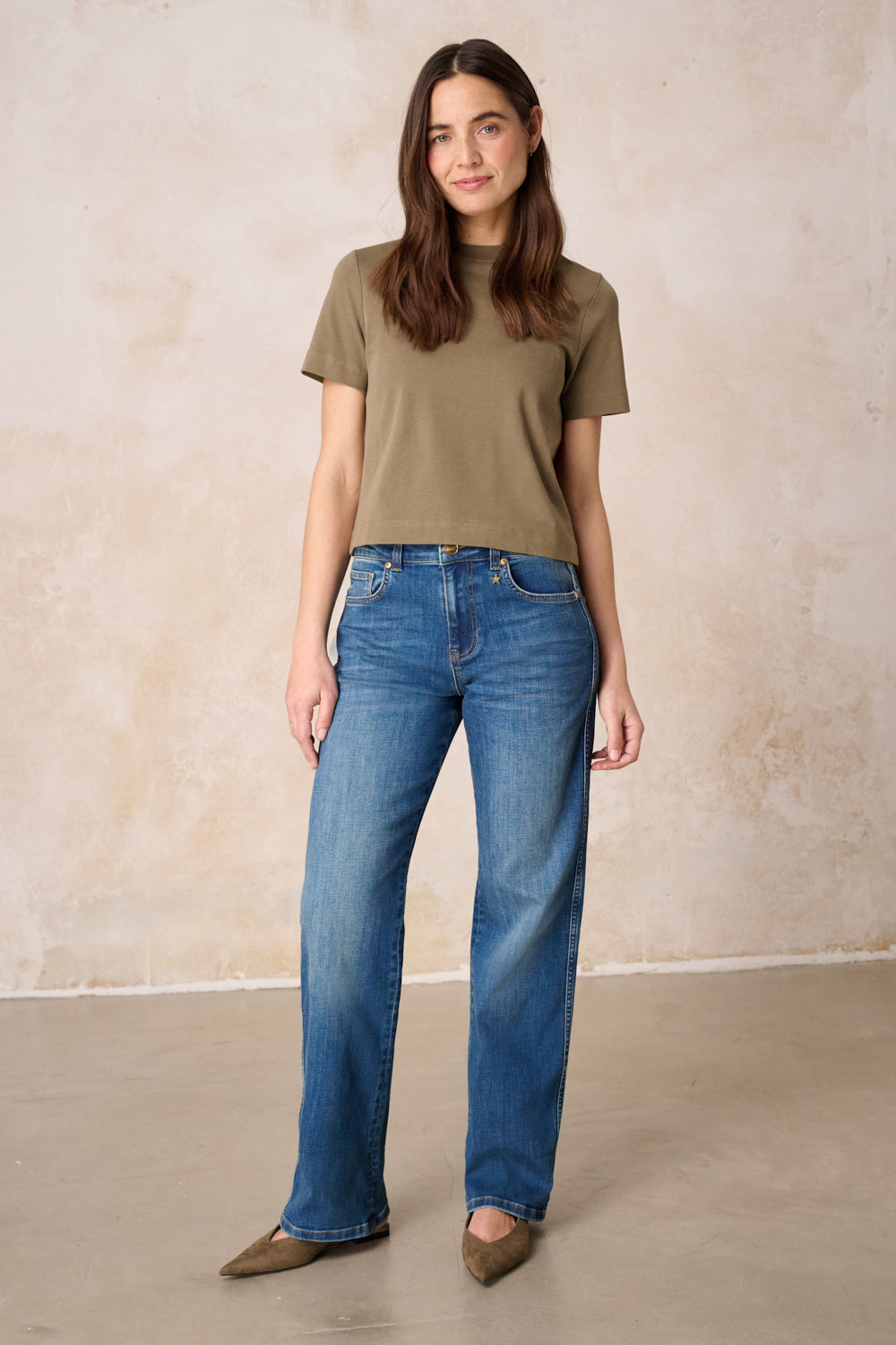 Clara – Flared Jeans in Mittelblau mit hoher Leibhöhe