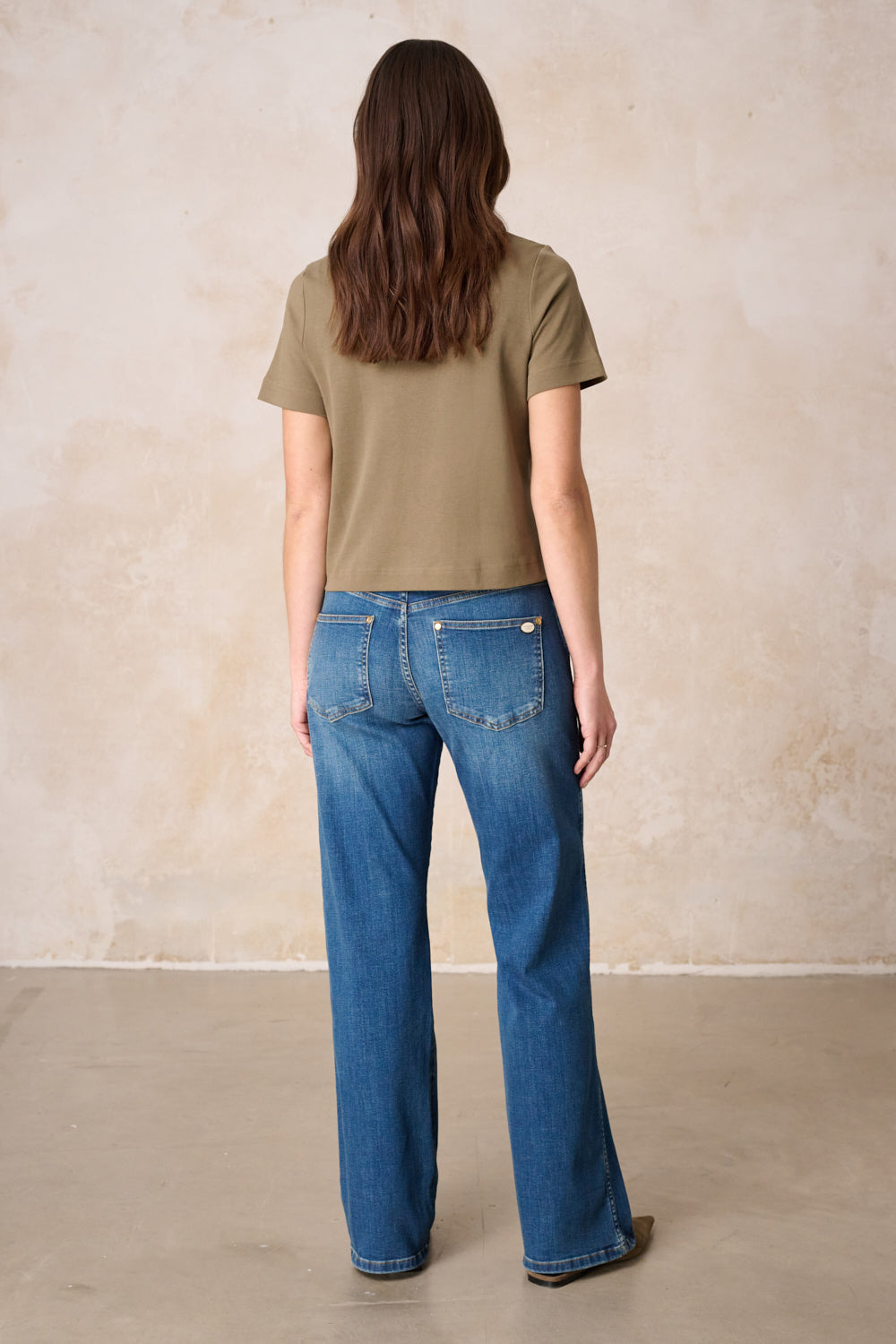 Clara – Flared Jeans in Mittelblau mit hoher Leibhöhe