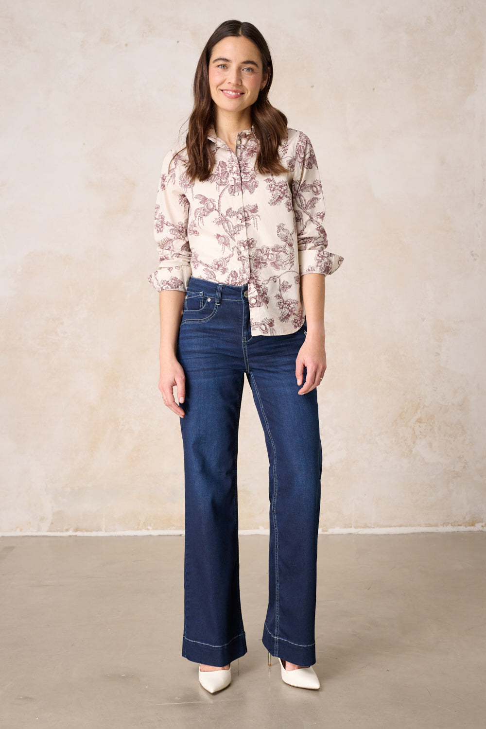 Clara – Flared Jeans in Jeansblau mit hoher Leibhöhe