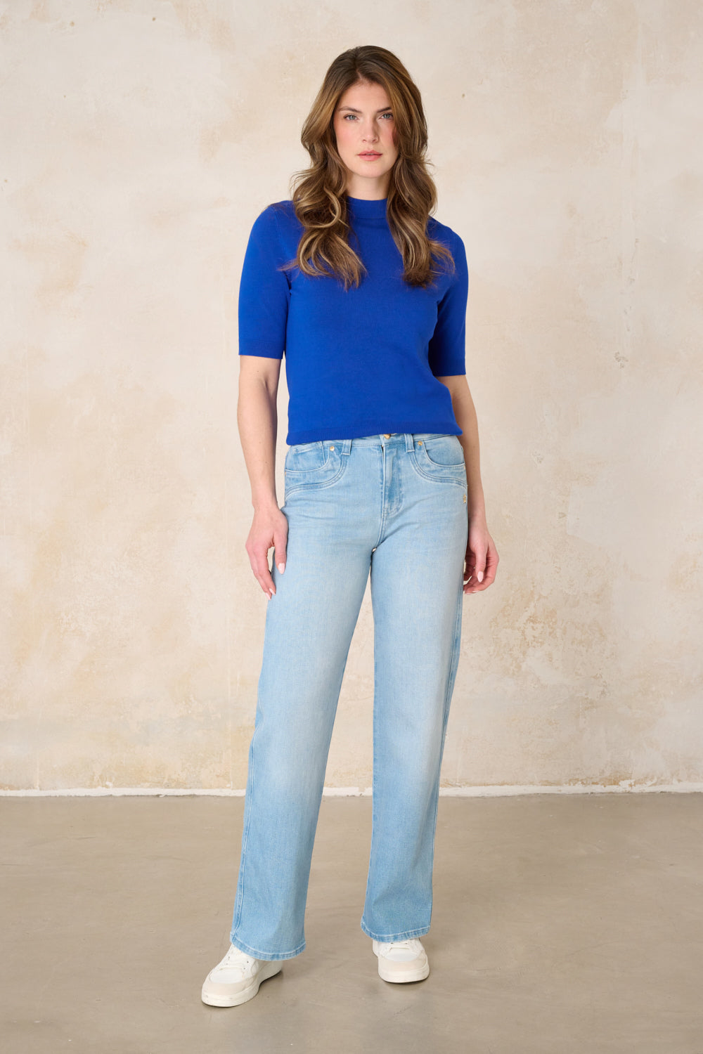 Clara – Flared Jeans in Isarblau mit hoher Leibhöhe