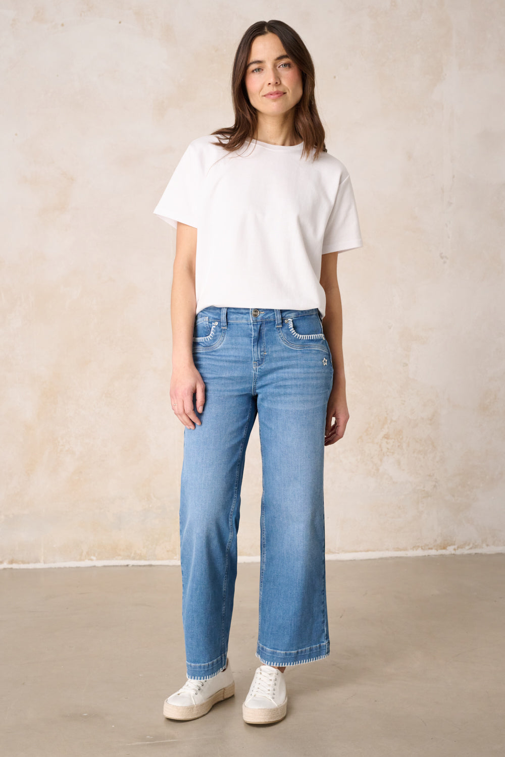 Clara – Flared Jeans in Sonnentanz mit hoher Leibhöhe