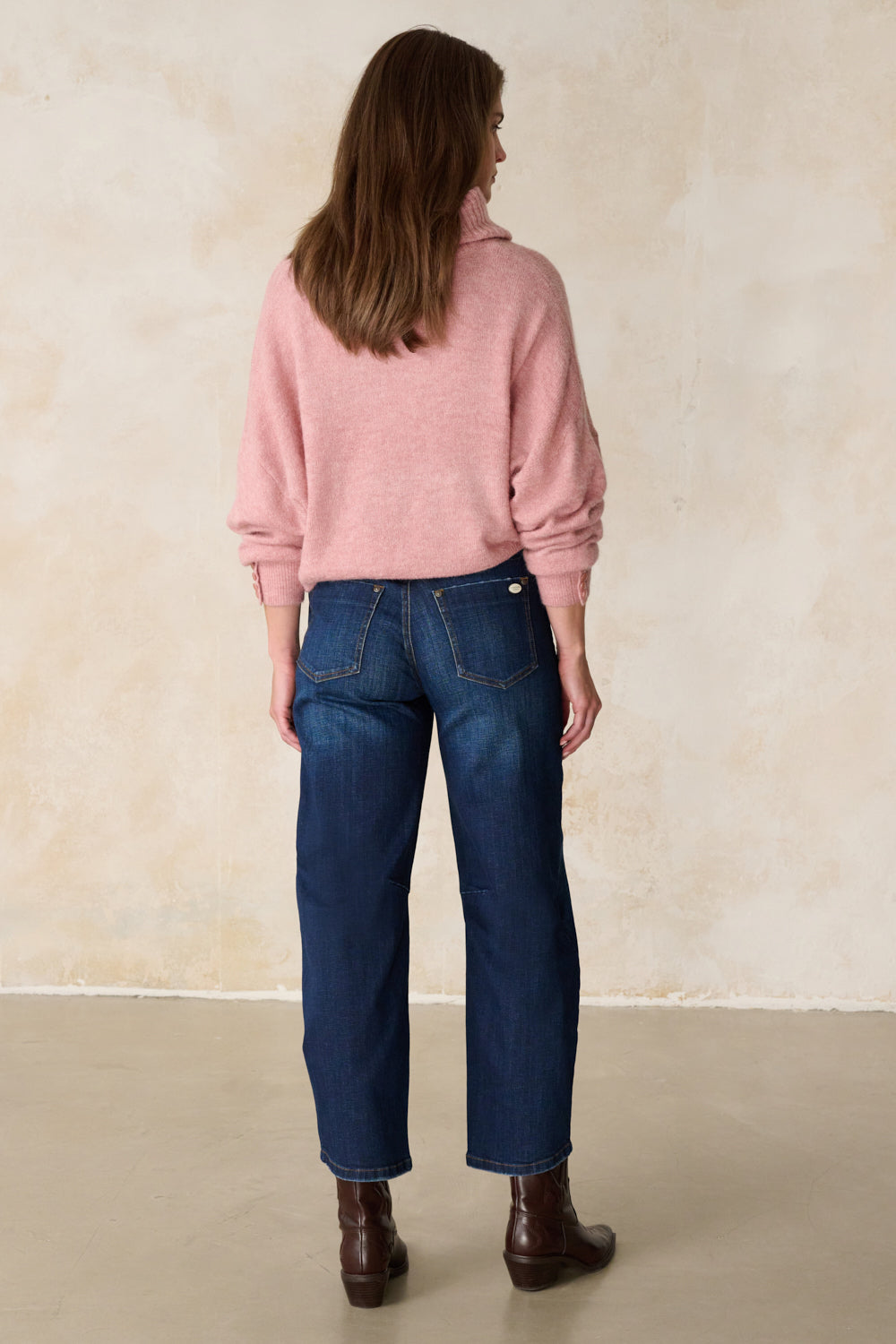 Serena – Barrel Jeans in Rheinblau mit hoher Leibhöhe