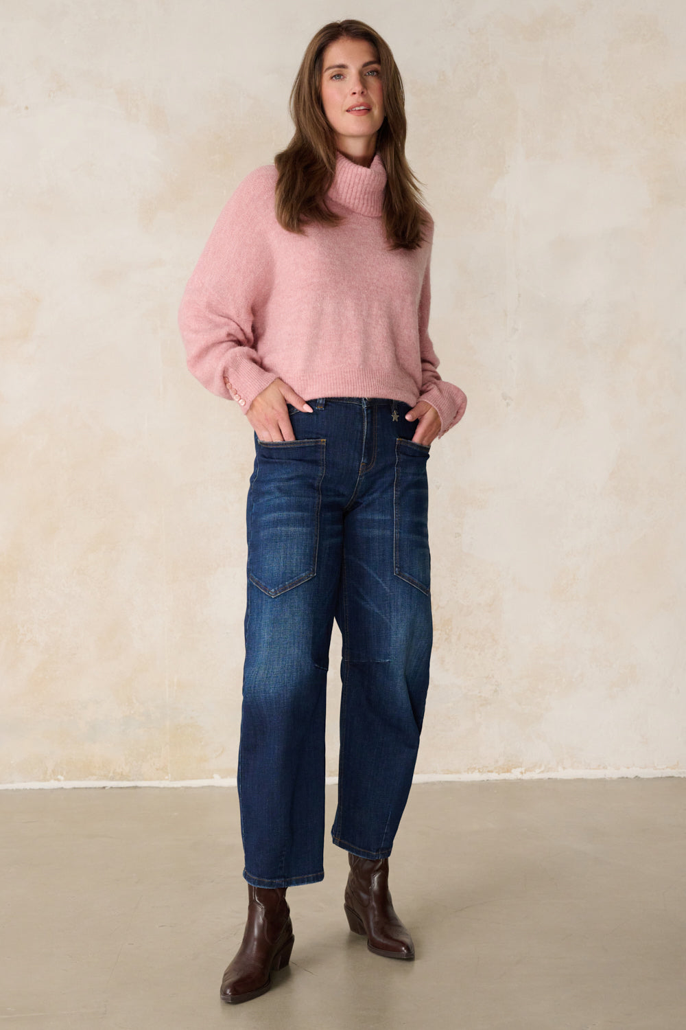 Serena – Barrel Jeans in Rheinblau mit hoher Leibhöhe