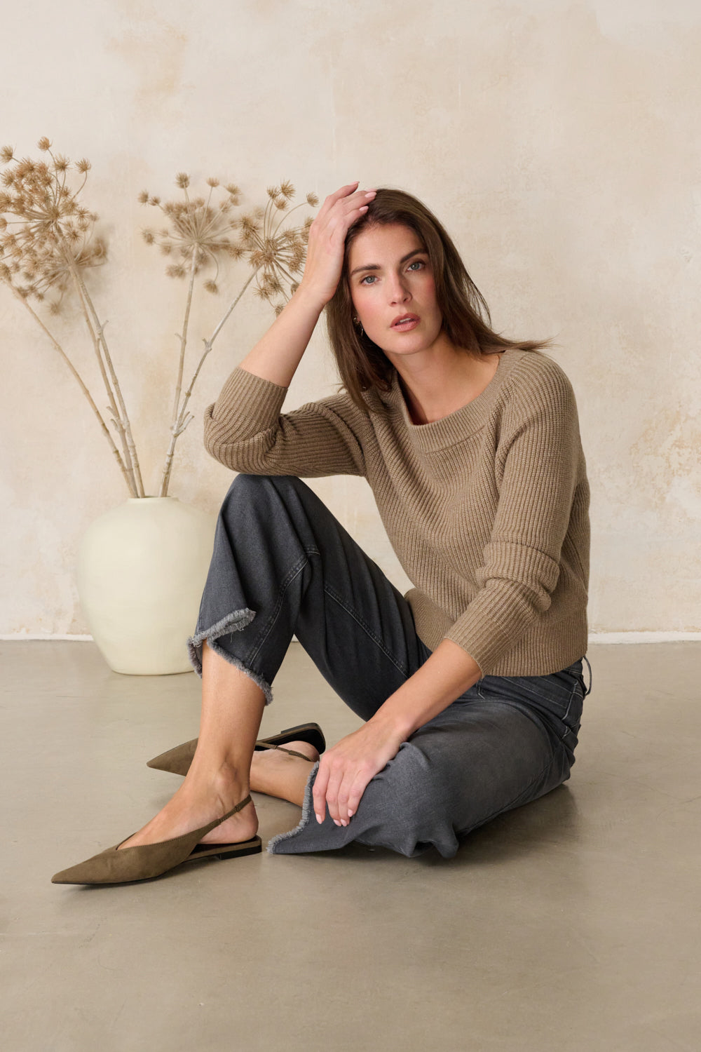 Clara – Flared Leg Jeans in Stahlgrau (verkürzt) mit hoher Leibhöhe