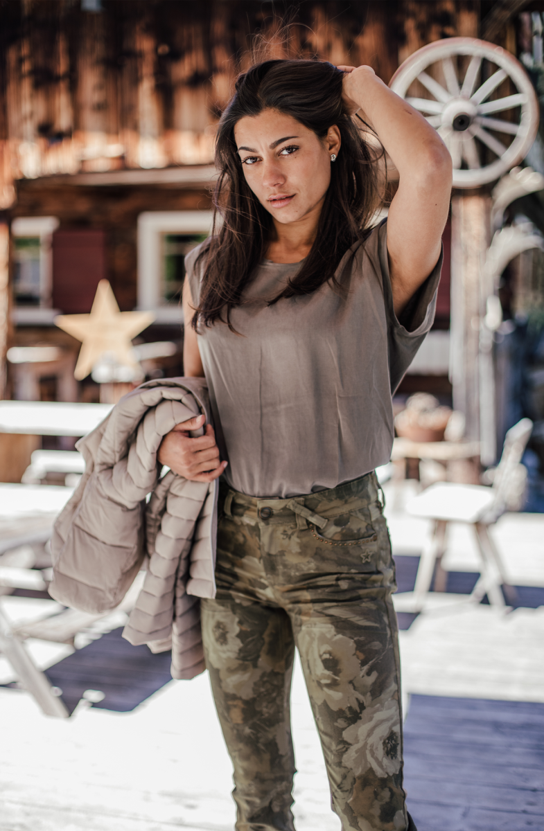 Melina Slim Floral Green