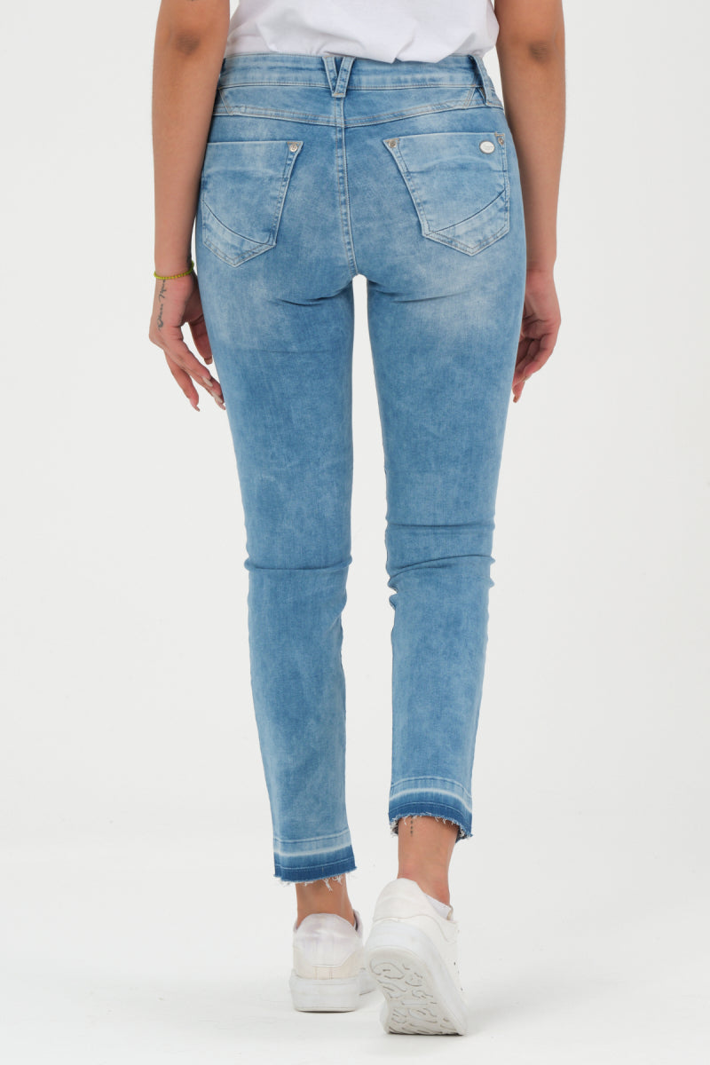 Melina Slim Erdblau