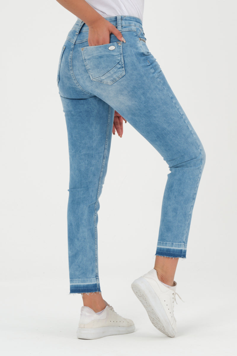 Melina Slim Erdblau