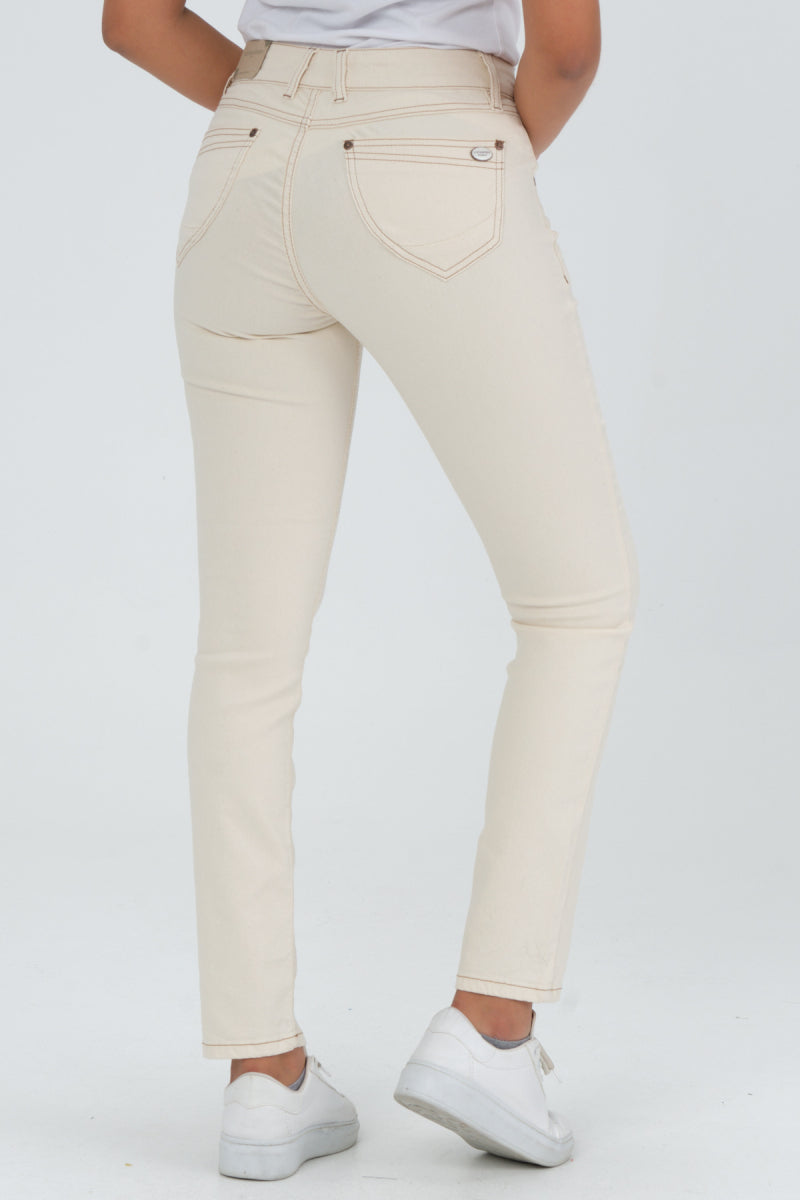 Merle RÖHRE - Sandbeige