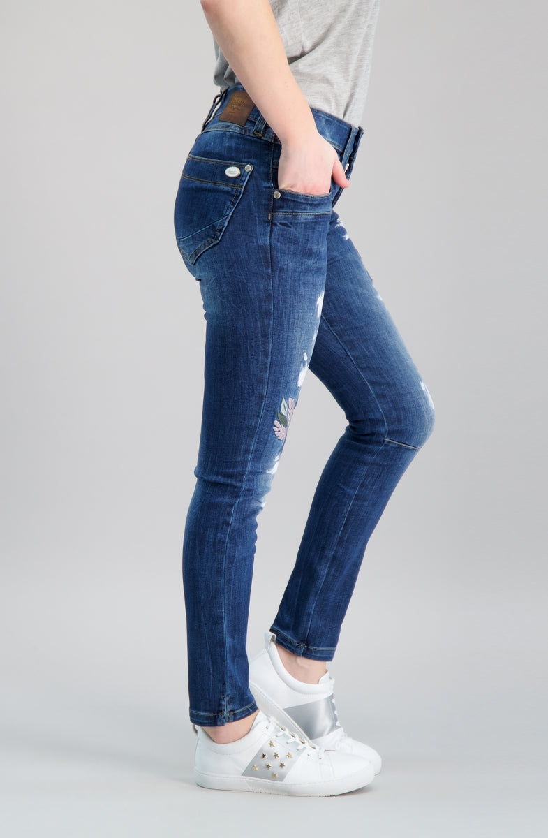 Merle Slim Waschblau