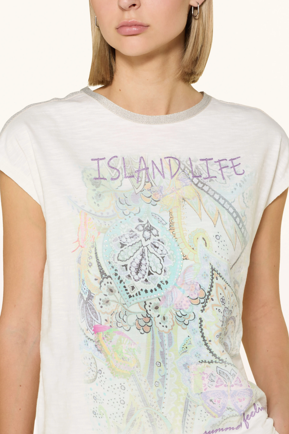 CARTOON T-Shirt mit Schmucksteinen und Glitzergarn