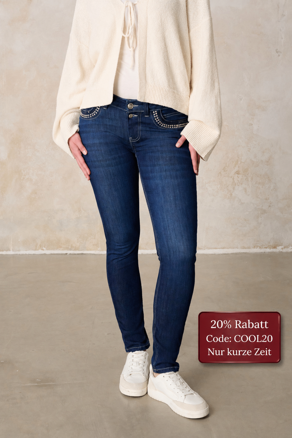 Petra – Slim Fit Jeans in Kühlblauer mit niedriger Leibhöhe