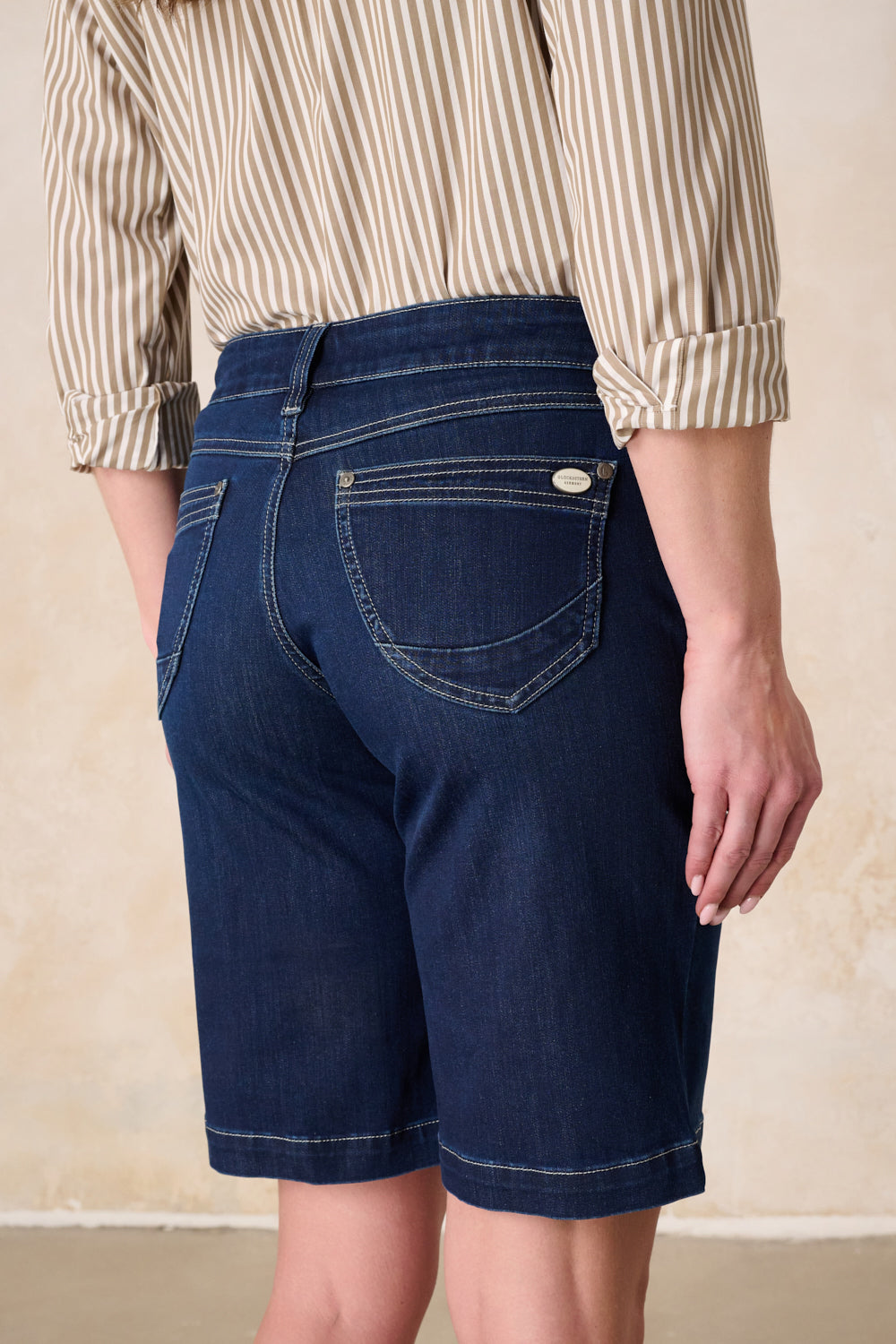 Merle Straight Leg Bermuda – Atlantikblau & kühlender Denim, mittlere Leibhöhe