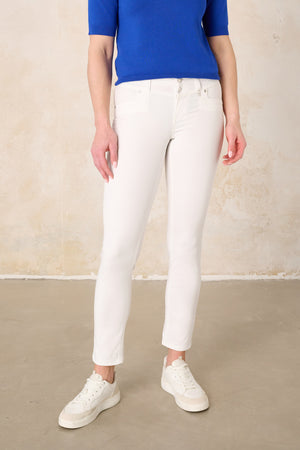 Merle Slim Fit Jeans – Royal White & Cotton-Stretch, Mid-Rise