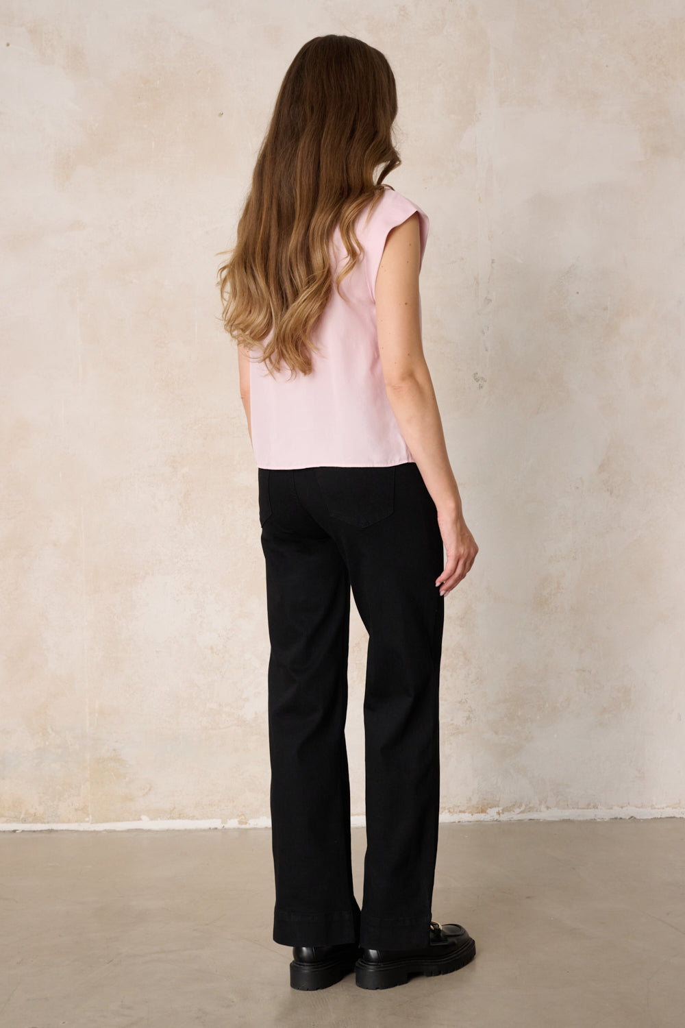 Clara Wide Leg Jeans – Mandelschwarz & Soft Denim, hohe Leibhöhe