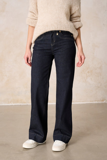 Clara Flared Jeans – Blauviolett & Soft Denim, hohe Leibhöhe