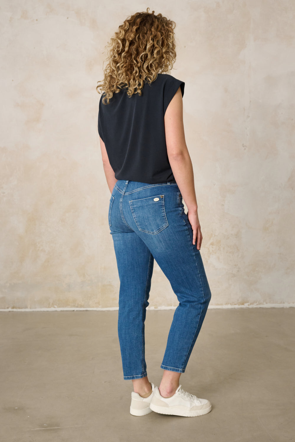 Serena -  Boyfriend Jeans in Nordseeblau mit hoher Leibhöhe