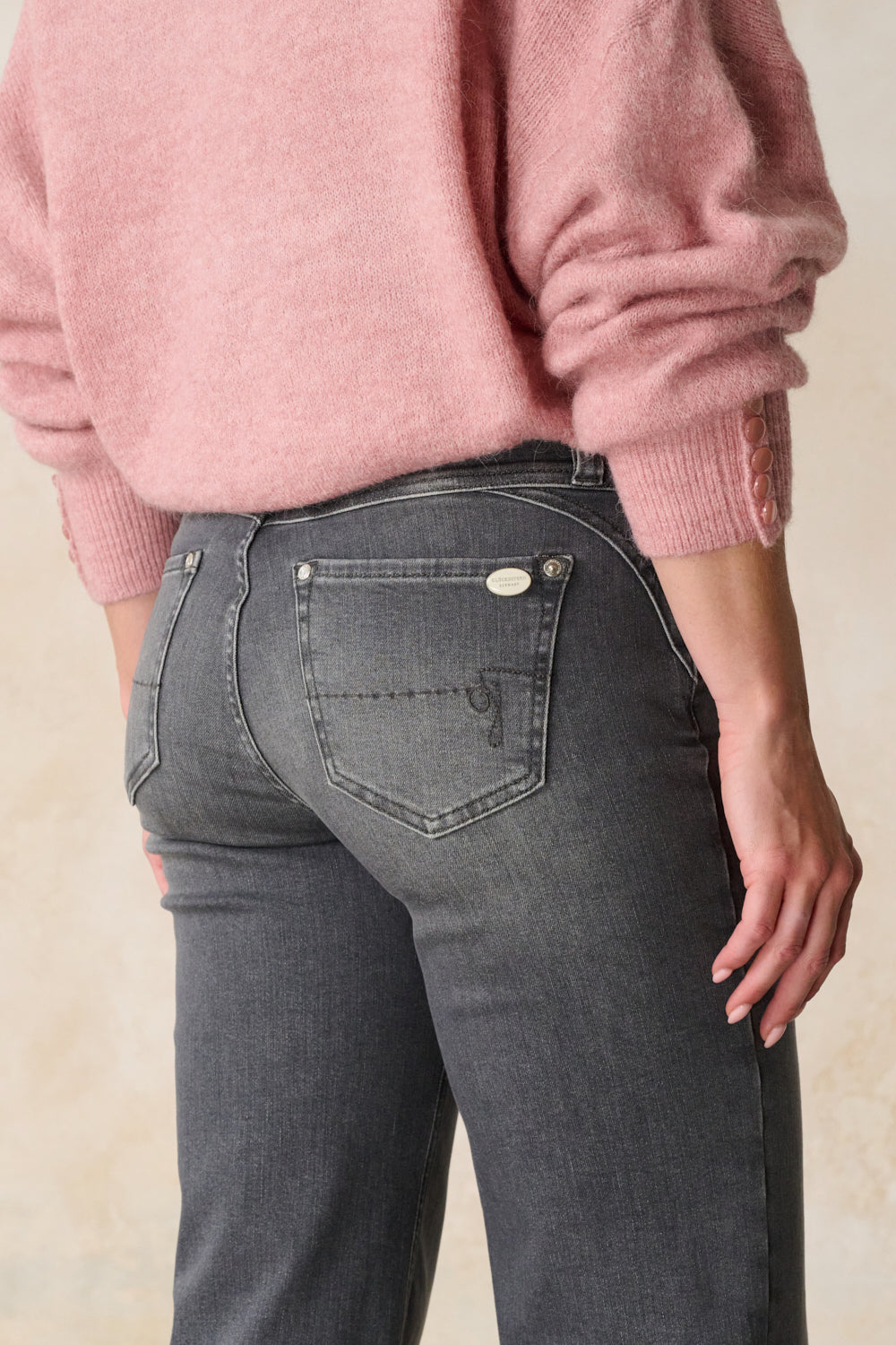 Clara - Jeans Flared – Edelgrau