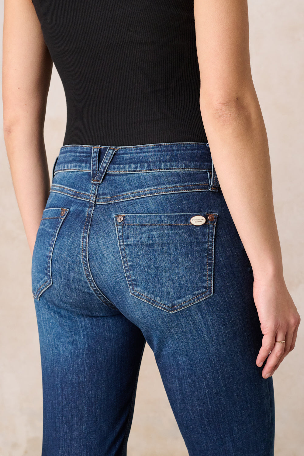 Melina – Bootcut jeans in Danube blue with a mid-rise waist