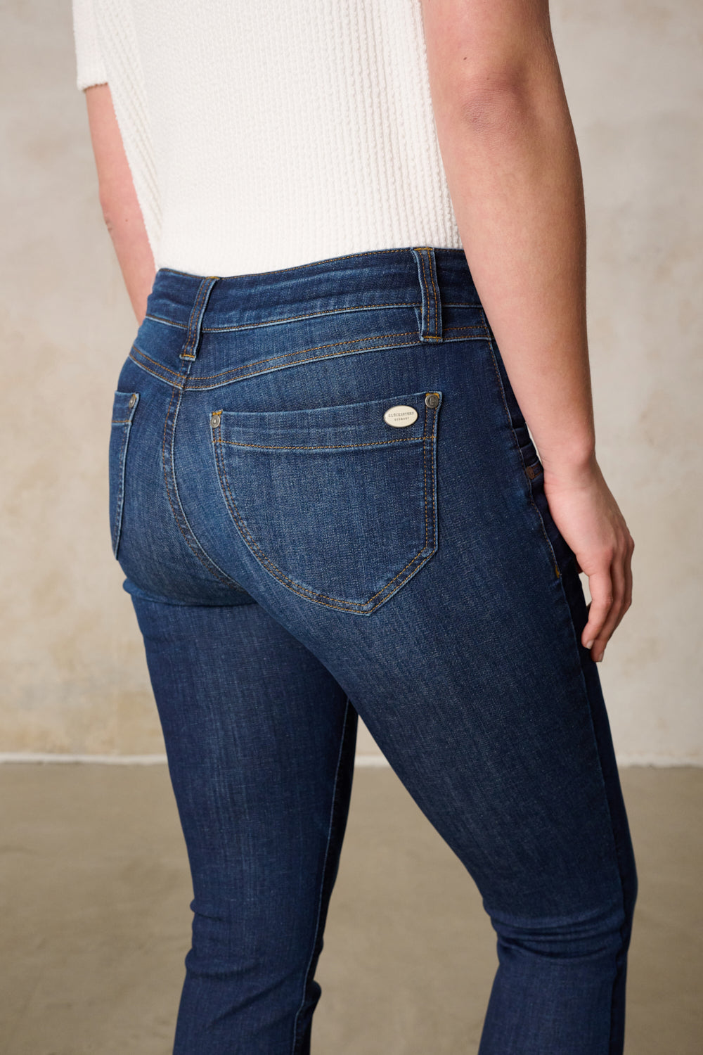 Merle Slim Fit Jeans – Neckarblau & Soft Denim, mittlere Leibhöhe